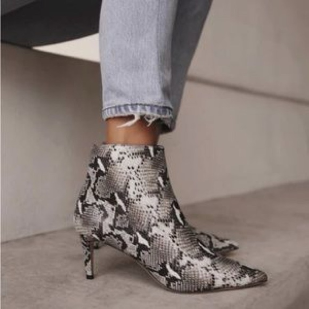 Tony Bianco Elia snake ankle boots booties 8.5 from Revolve